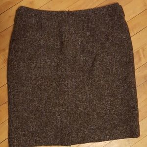 SOLD!!!Banana Republic Woven Pencil Skirt